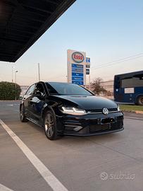 Vw Golf 1.5 Tsi  150 cv R-line