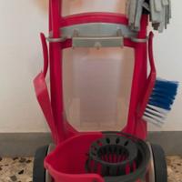 Carrello delle pulizie per bambini