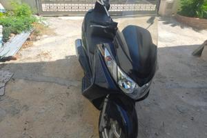 Suzuki Burgman 400