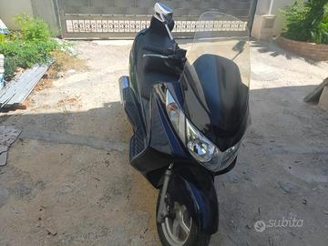 Suzuki Burgman 400