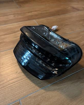 Yamaha XJR 1300 fanalino posteriore a led