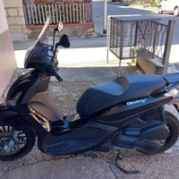 Scooter Beverly 300