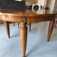 tavolo allungabile e 6 sedie in legno