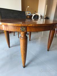 tavolo allungabile e 6 sedie in legno