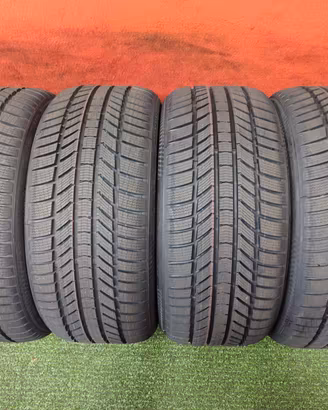 245 40 18 Gomme Invernali NEW Continenta 245 40 18