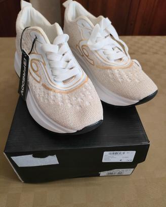 Scarpe sneakers Freddy donna; numero 37