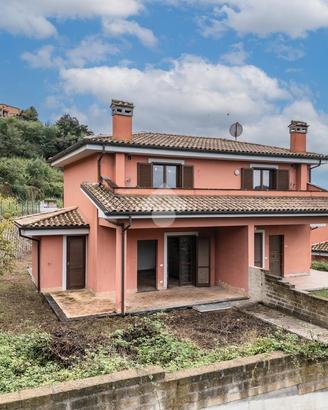 PORZIONE DI BIFAMILIARE A CAMPAGNANO DI ROMA
