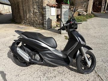 Piaggio Beverly 350 ST MY 2015