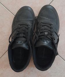 Sneakers basse nere Champion usate uomo n.43