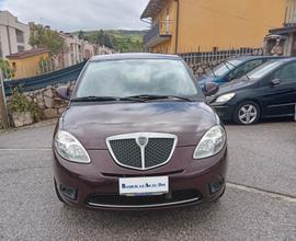Lancia Ypsilon 1.3 MJT 90 CV Oro