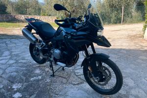 BMW F850 GS Triple Black '23 VALIGE OMAGGIO