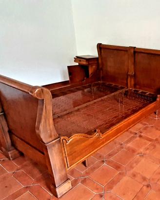 mobili di pregio  antichi e legno massello