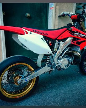 HONDA CR 250 R SUPERMOTARD Pista da rodare