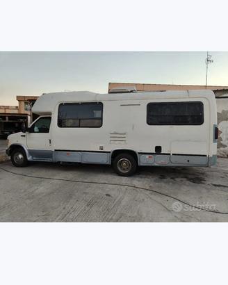 Camper Ford WlE-350 Power Stroke diesel