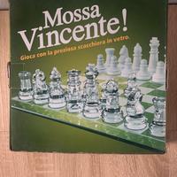 Nuova mai usata scacchiera in vetro