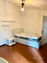 Centro Storico: stanza singola arredata