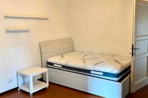 Centro Storico: stanza singola arredata