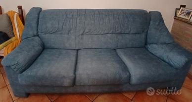 divano 3 posti lungo 2 metri