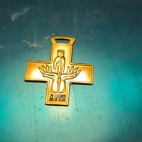 Croce oro AVIS