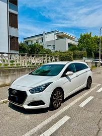 HYUNDAI i40 station wagon 1.7 CRDi 141 CV Business