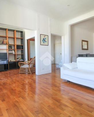 4 LOCALI A SAN BENEDETTO DEL TRONTO