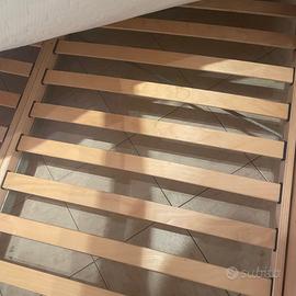 Letto matrimoniale IKEA in legno – ottime condizio
