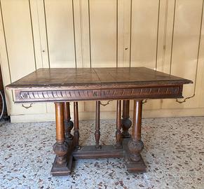 Tavolo antico allungabile