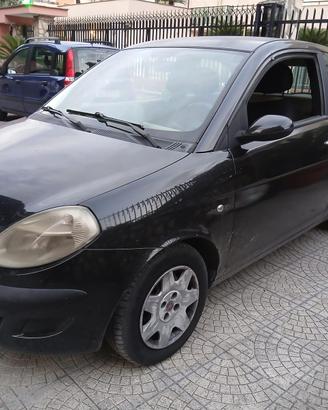Lancia ypsilon 1.2 gpl