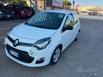 Renault Twingo 1.2 Live - 2012
