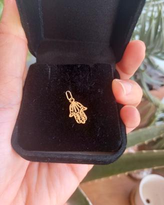 Ciondolo mano di fatima 18 kt