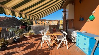appartamento con terrazza in centro