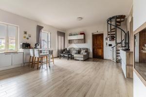 5 LOCALI A VETRALLA