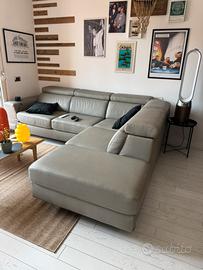 Divano letto angolare come nuovo