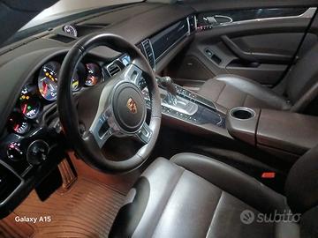 Porsche panamera 4s