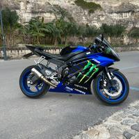 Yamaha R6