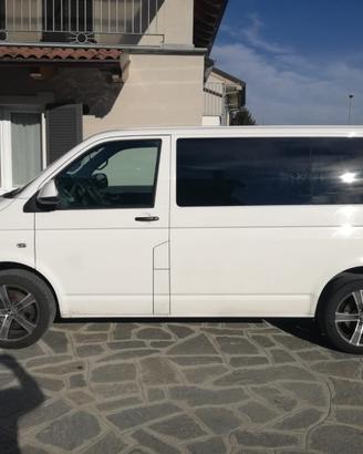 Volkswagen multivan 2.0L 140cv gasolio 2014