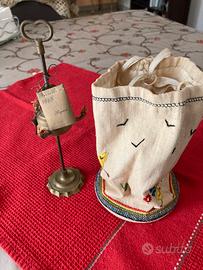 Lucerna antica con sacchettino Vintage
