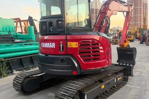 escavatore yanmar vio 55 6b