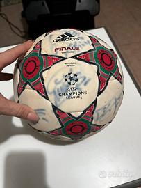 Pallone calcio Milan firmato