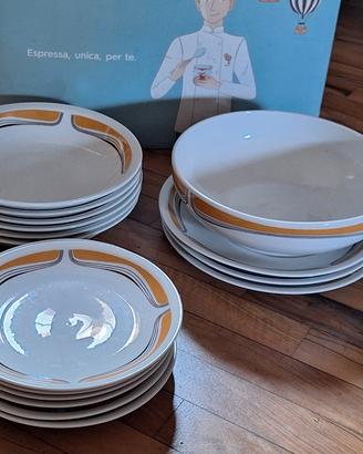 servizio piatti vintage