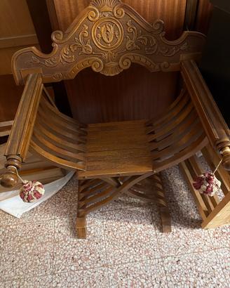 Sedia Savonarola d'Epoca in Legno Intagliato – Sti