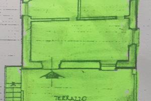 Uscio ad.te centro in casal trilocale con terrazzo