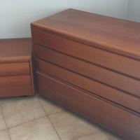 Comodini e cassettiera noce chiaro