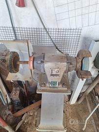 Smerigliatrice / mola Stayer con basamento
