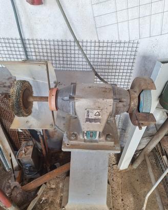 Smerigliatrice / mola Stayer con basamento