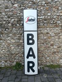 insegna neon bar