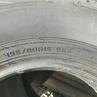 Treno completo di gomme nuove mai usate.