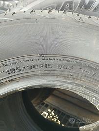 Treno completo di gomme nuove mai usate.