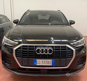 AUDI Q3 Business