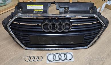 Griglia AUDI A3 8VR S-Line Compresa di Loghi